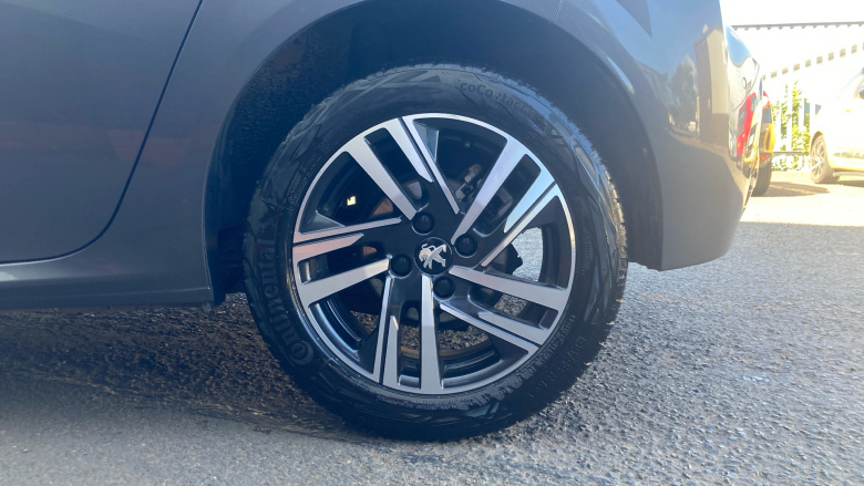 Peugeot 208 1.2 PureTech 100 Allure Premium + 5dr Petrol Hatchback